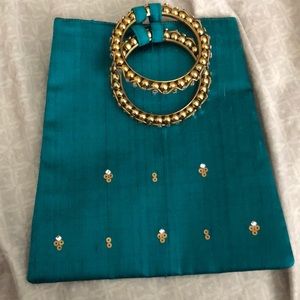 An Handmade Bag from the Dominican Republic.